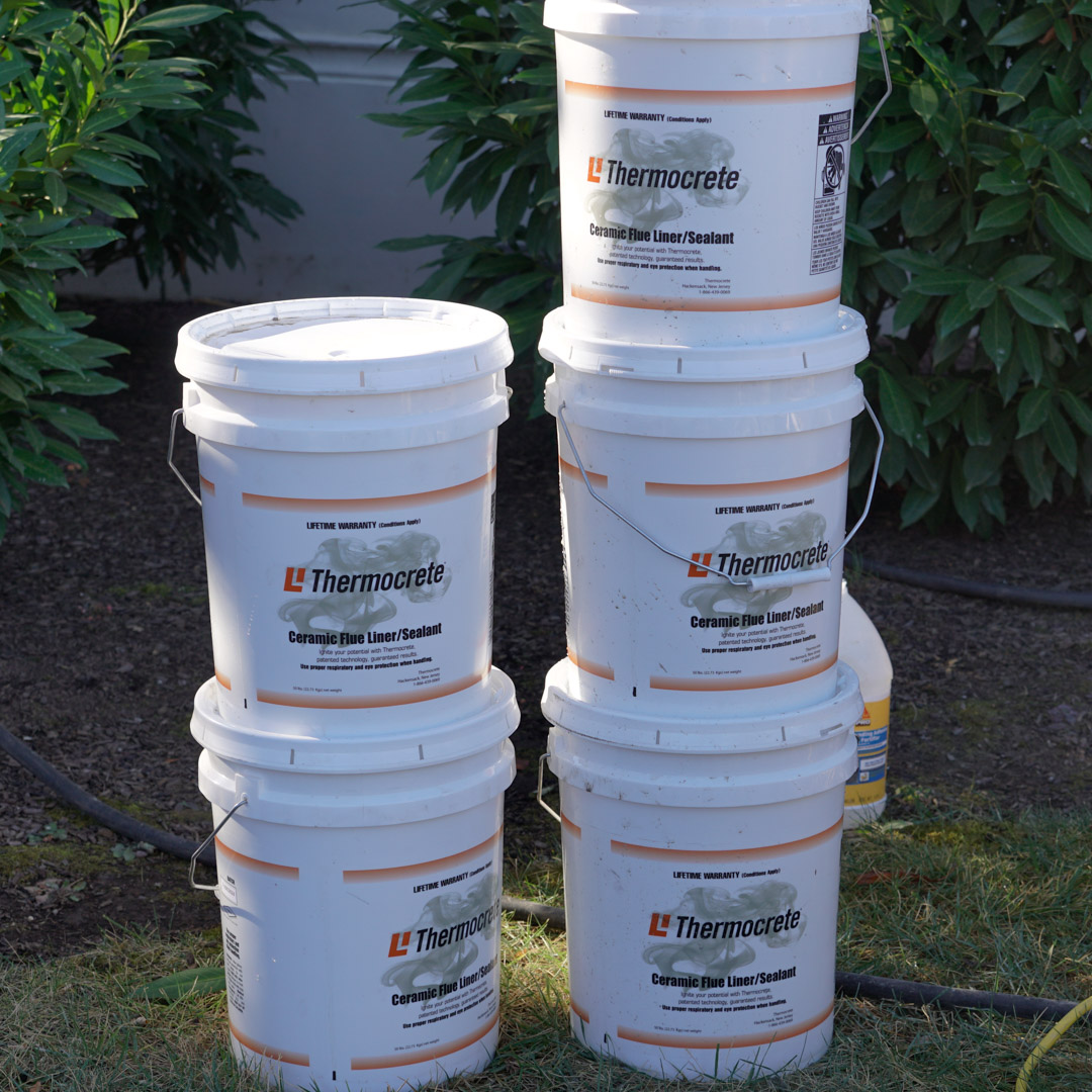 Ceramic lining for chimneys